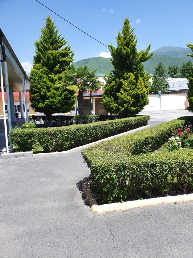 Sheki Avtovagzal Motel Eksteriør billede
